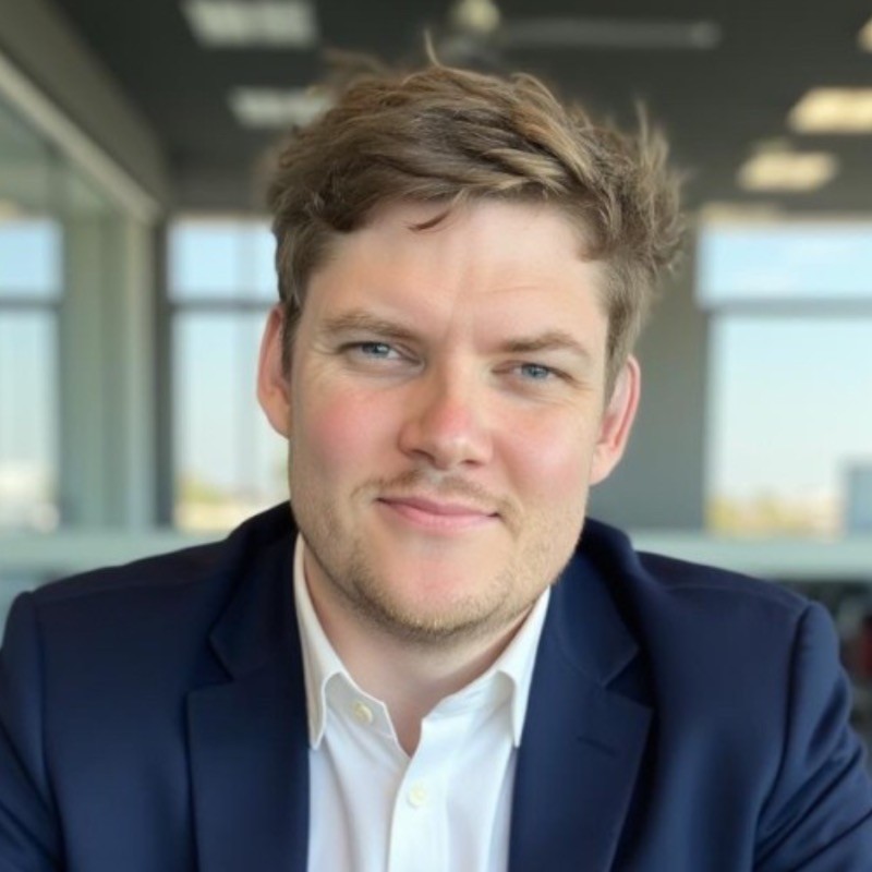 Oli Harris